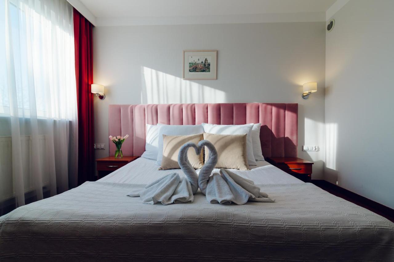 Hotel Victoria Bolszewo Esterno foto