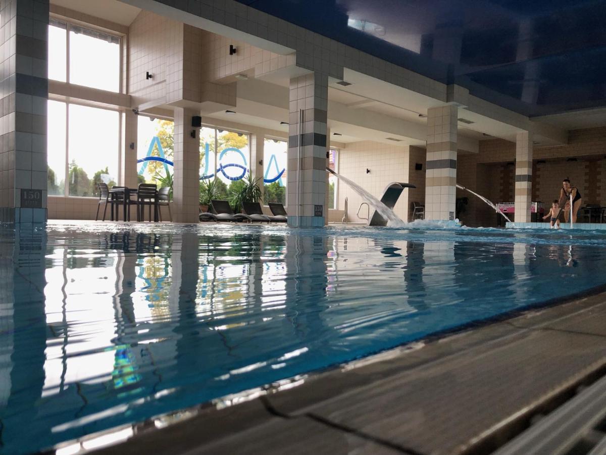 Hotel Victoria Bolszewo Esterno foto