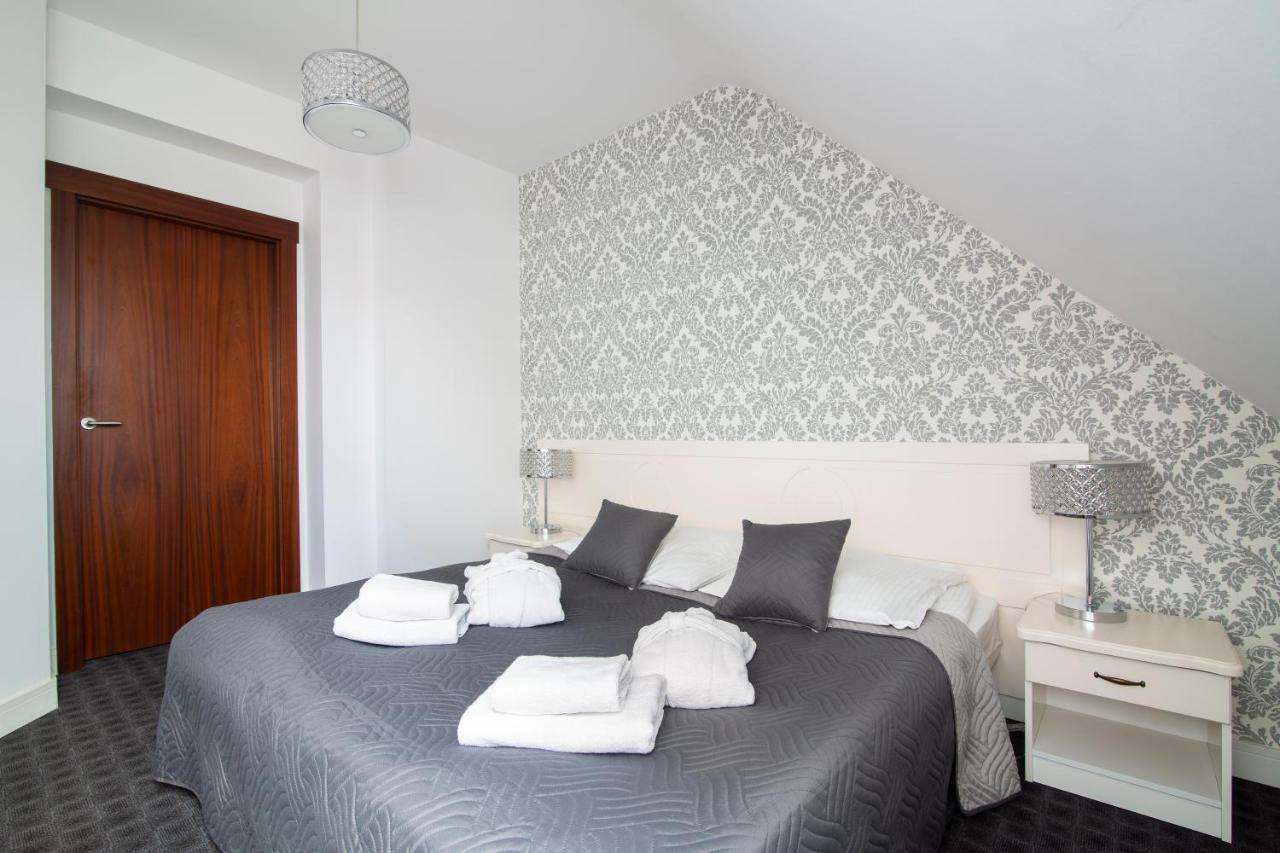 Hotel Victoria Bolszewo Esterno foto